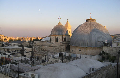 L'église du Saint Sépulcre et ses deux coupoles